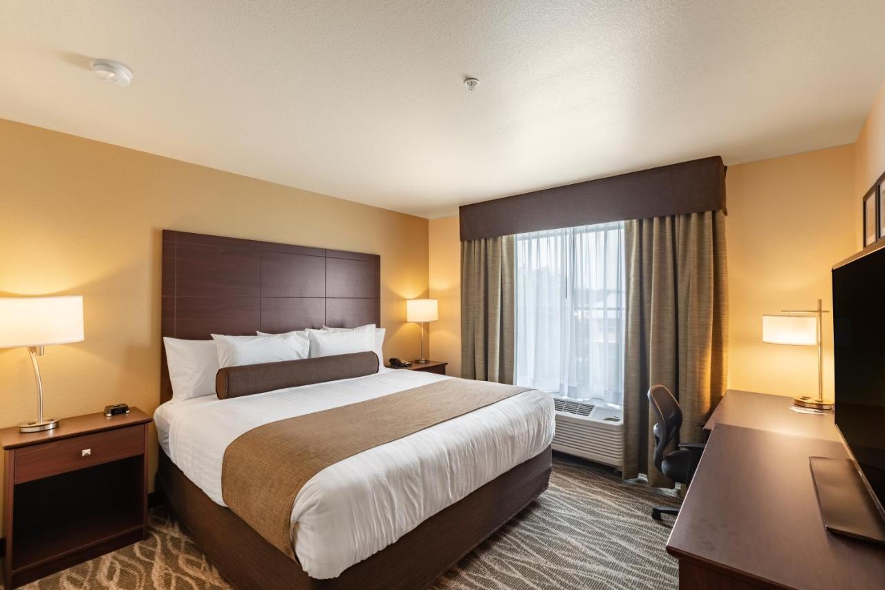 Cobblestone Hotel & Suites Hartford Exterior foto