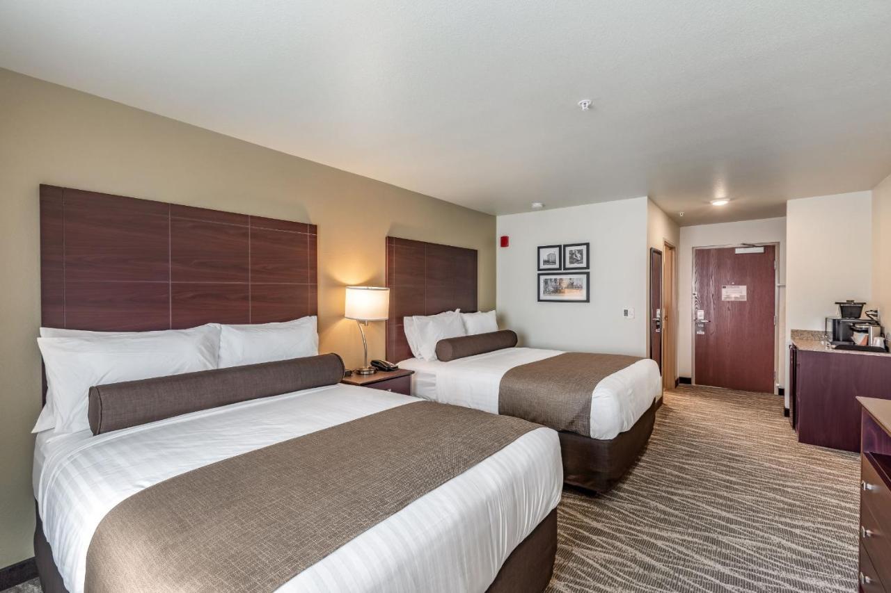 Cobblestone Hotel & Suites Hartford Exterior foto