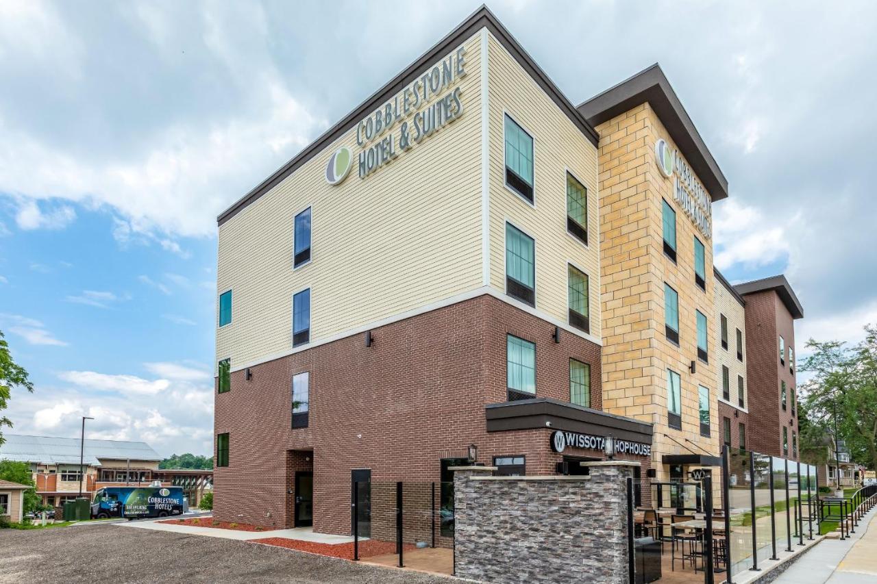 Cobblestone Hotel & Suites Hartford Exterior foto